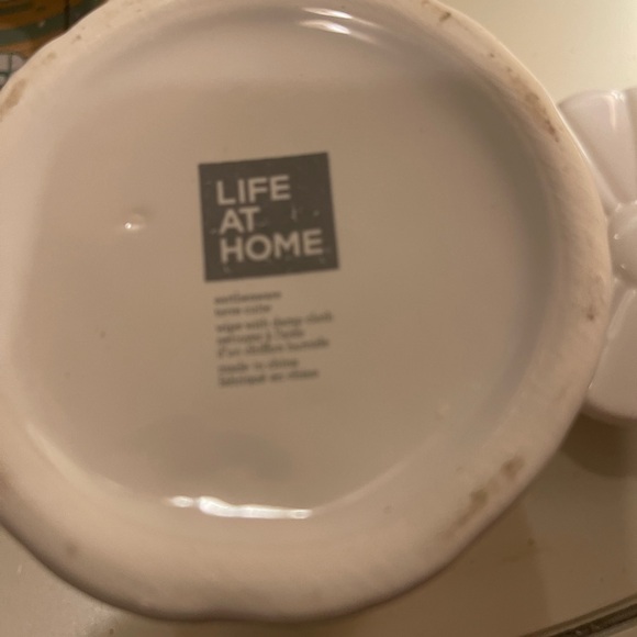 Adorable ceramic Owl Soap dispenser and covered cup - pure white - Picture 2 of 3